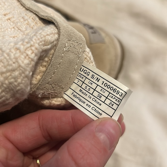 NWOT Ugg Australia Heirloom knit cream lace up boots! - Picture 6 of 13